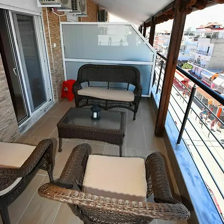 Apartment 7 Spacious In Featuring A Balcony And *